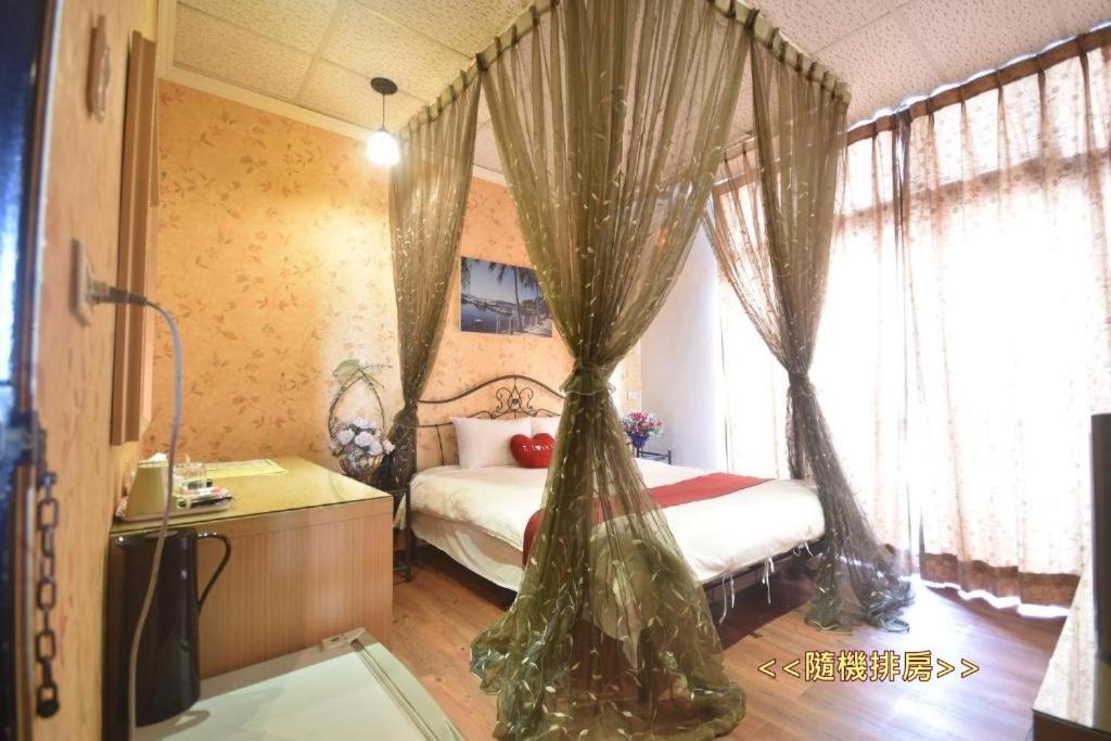 Sun Moon Love Hotel Nantou Luaran gambar