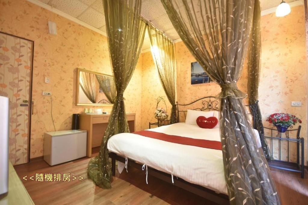 Sun Moon Love Hotel Nantou Luaran gambar