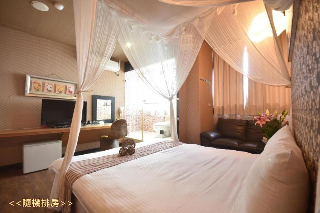 Sun Moon Love Hotel Nantou Luaran gambar